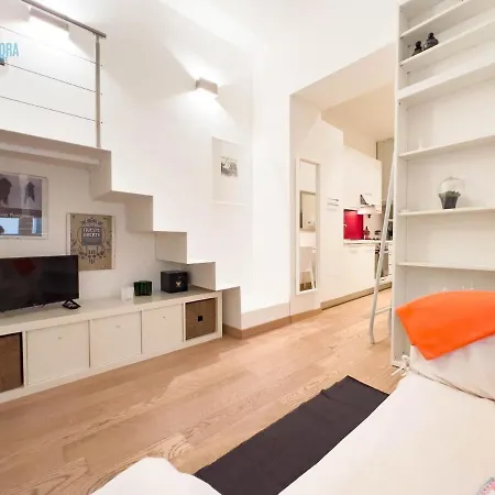 Imbriani 12 Tirabora Short Rent Апартаменты Триест