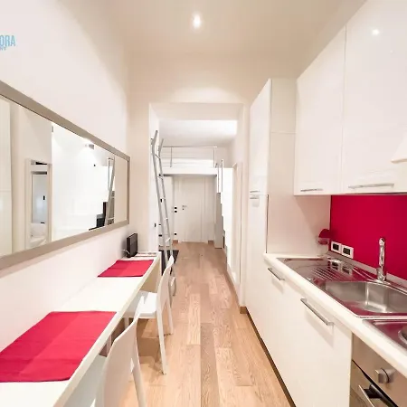 Imbriani 12 Tirabora Short Rent Триест